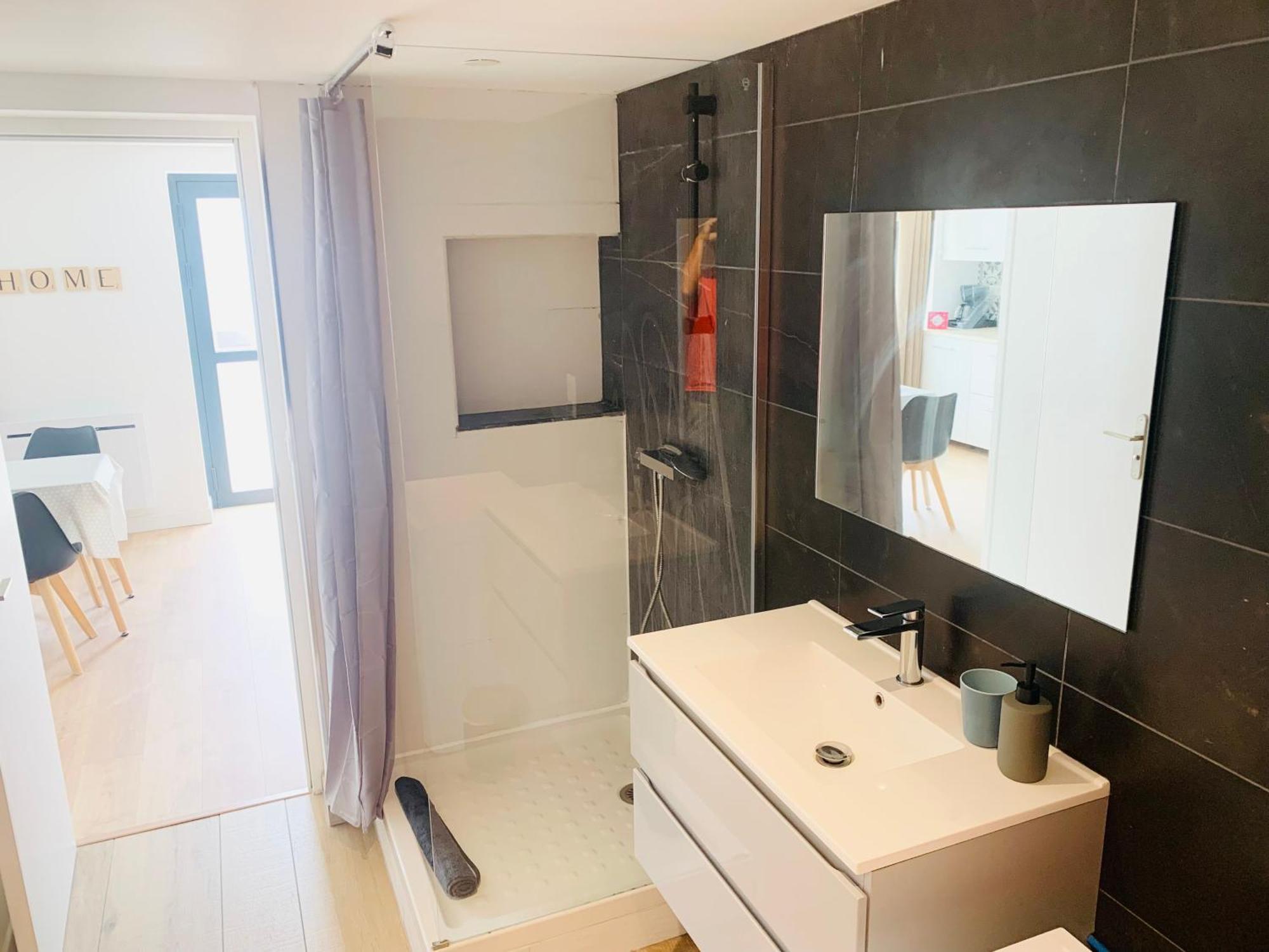 Proches De La Apartment *